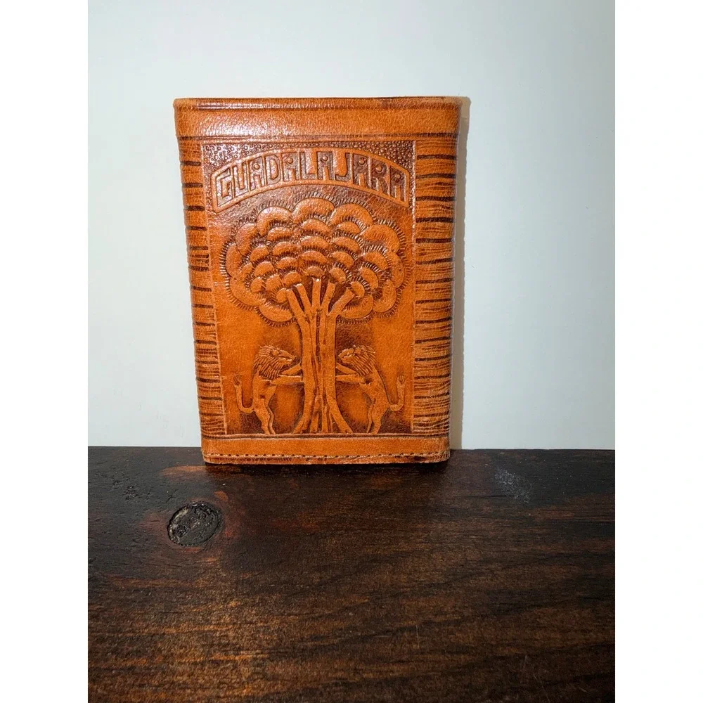 Hand Tooled Leather Bi Fold Wallet Guadalajara Aztec Sun‎ Stone Design Mens